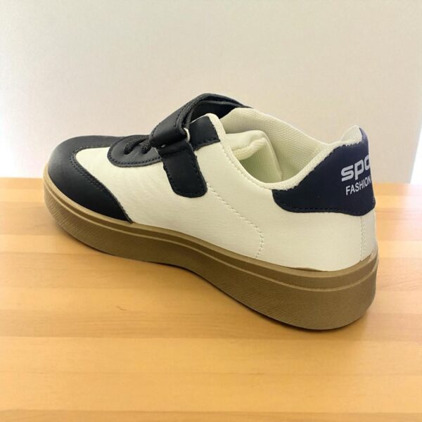 White adi sneakers - Image 3